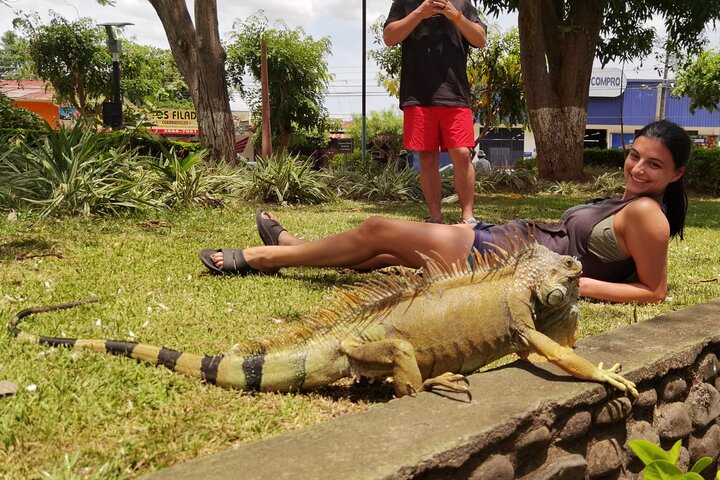 Safari Palo verde river cruise, sugarcane liquor & cultural tour