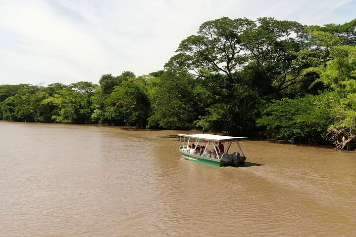 Safari Palo verde river cruise, sugarcane liquor & cultural tour