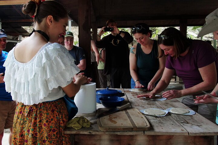 Safari Palo verde river cruise, sugarcane liquor & cultural tour