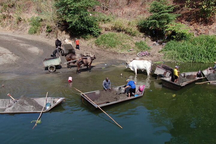 Safari Palo verde river cruise, sugarcane liquor & cultural tour