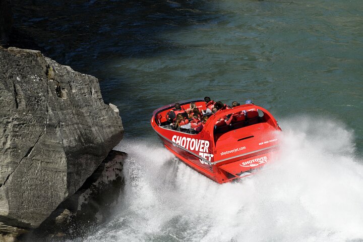 Shotover River Extreme Jet Boat Ride in Queenstown