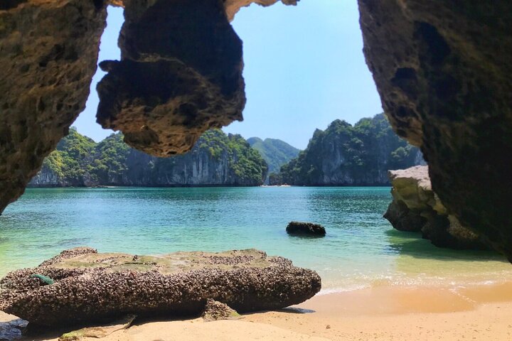 Full day trip to Lan Ha-Ha Long Bay from Cat Ba, avoid the crowds