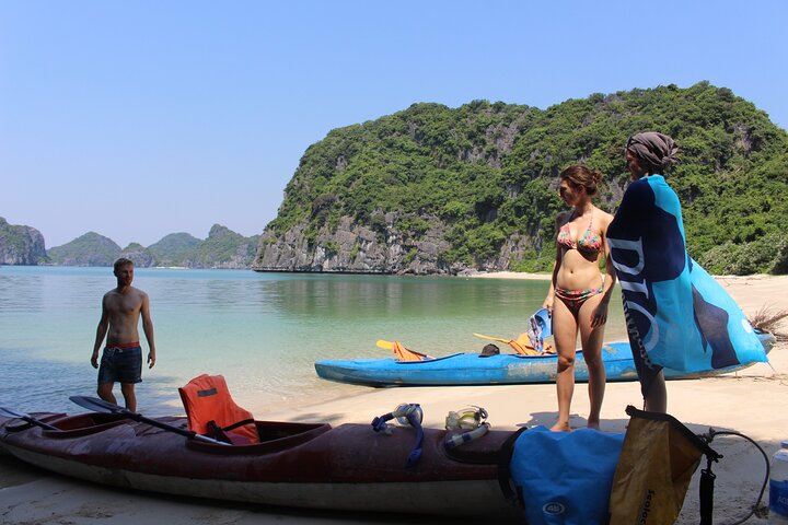 Lan Ha - Ha Long Bay - Dau Be island 2D/1N from Cat Ba in less touristy areas.