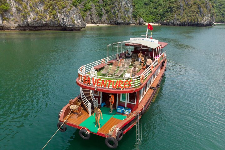 Full day trip to Lan Ha-Ha Long Bay from Cat Ba, avoid the crowds