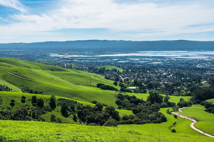 Silicon Valley Self-Guided Driving Audio Tour for Tech Lovers