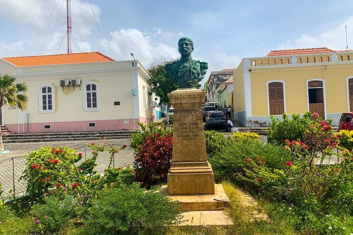 São Filipe Walking Tour of Historic Center and Market