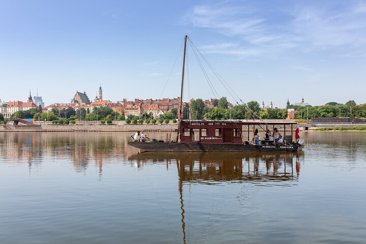 Discover Vistula River in Warsaw