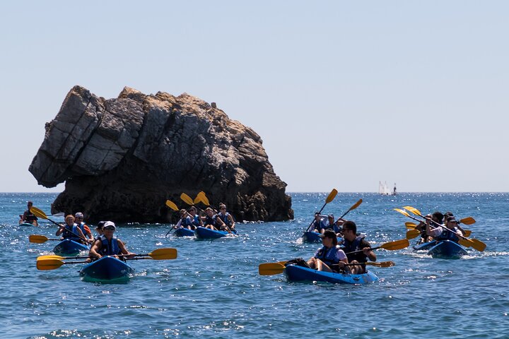 Sesimbra : Guided Kayak Tour in Arrábida Natural Park & Caves