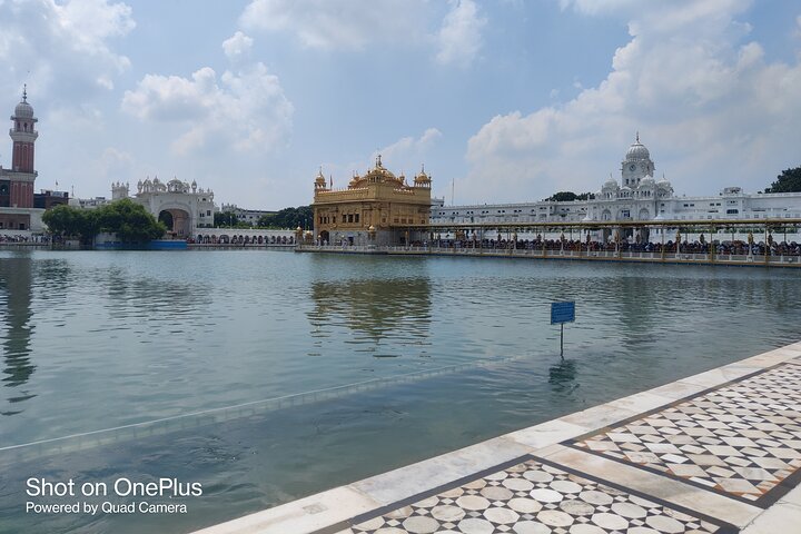 Amritsar City Tour ( Including Wagah Border Ceremony)