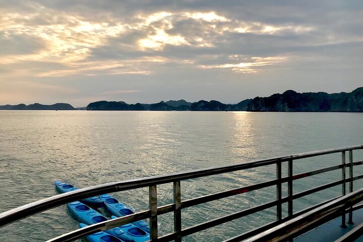 Full day trip to Lan Ha-Ha Long Bay from Cat Ba, avoid the crowds
