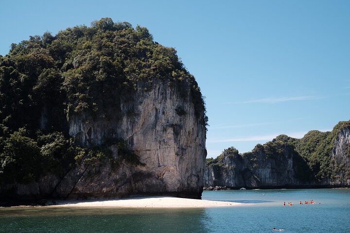Full day trip to Lan Ha-Ha Long Bay from Cat Ba, avoid the crowds