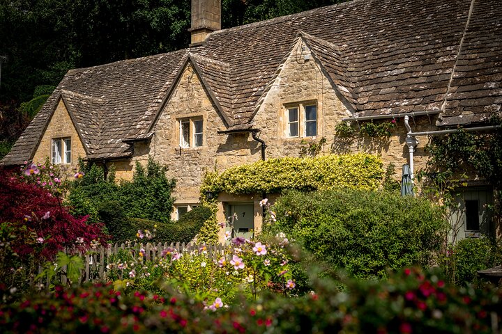 Discover the Secrets of the Cotswolds Private Tour Experience
