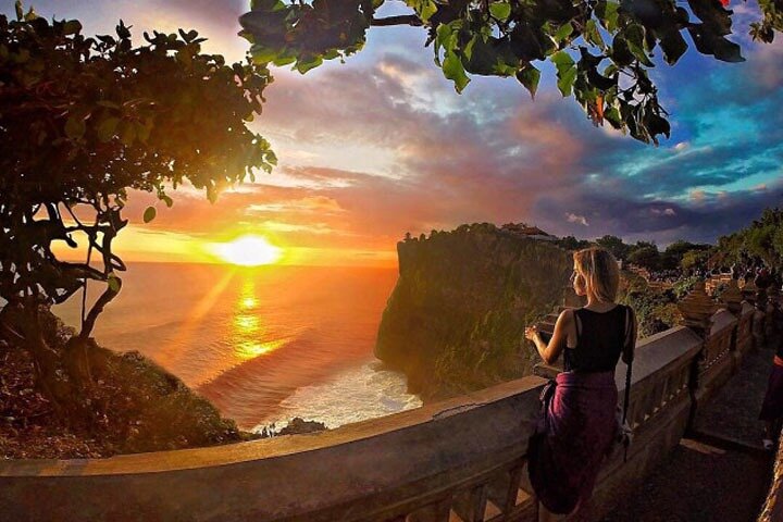 Private Uluwatu Sunset Tour with Kecak Dance and Dinner