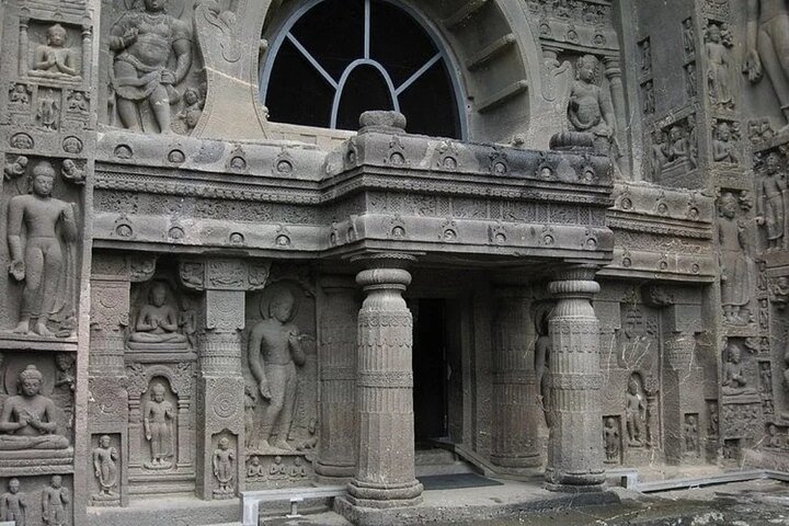 Day tour of Ajanta caves