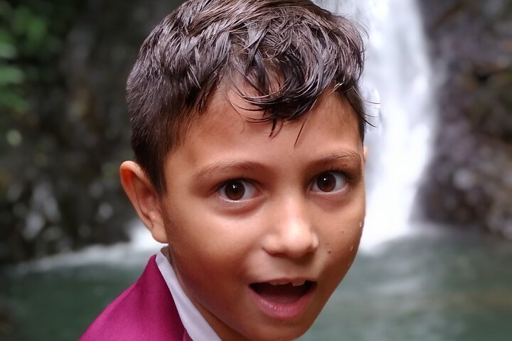 Hike 10 waterfalls in Jaco lunch included