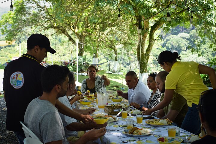 A day to enjoy nature and have an adventure in the Jordan river