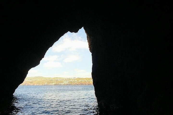 Third Island: Ilhéu das Cabras Boat Tour + Snorkeling