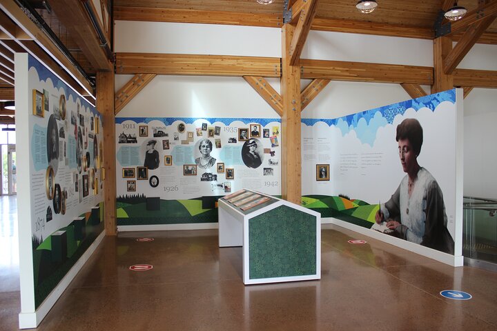 Green Gables House & Our Island Experience