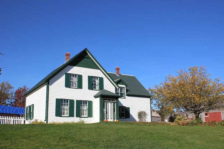 Green Gables House & Our Island Experience