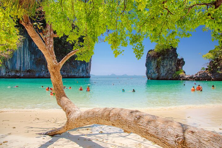 Krabi Hong Island Tour: Charter Private Long-tail Boat