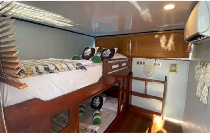 3-Days Sailing Komodo Island,Padar & Manta Point departure every Friday