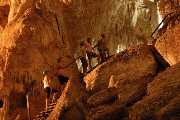 Discovering São Miguel's Grotto