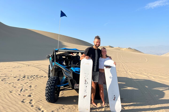 HUACACHINA : UTV Private Can-Am + Sandboard – Ica
