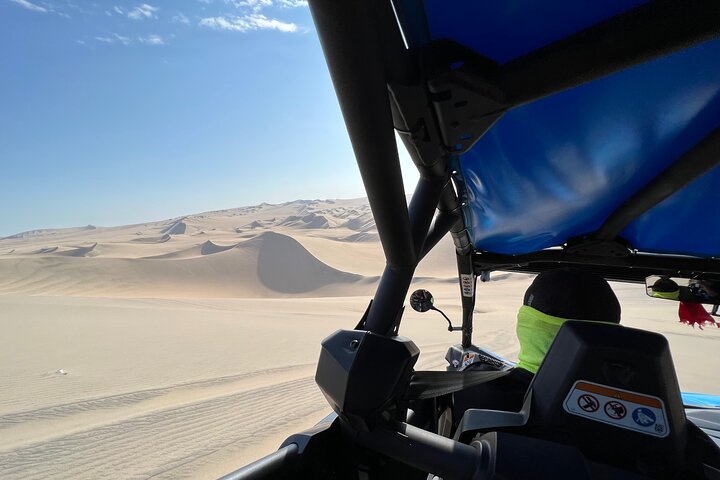 HUACACHINA : UTV Private Can-Am + Sandboard – Ica