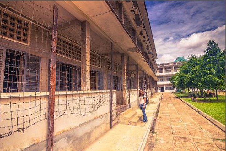 The Killing Field and Toul Sleng Genocide Museum (S21) Tour