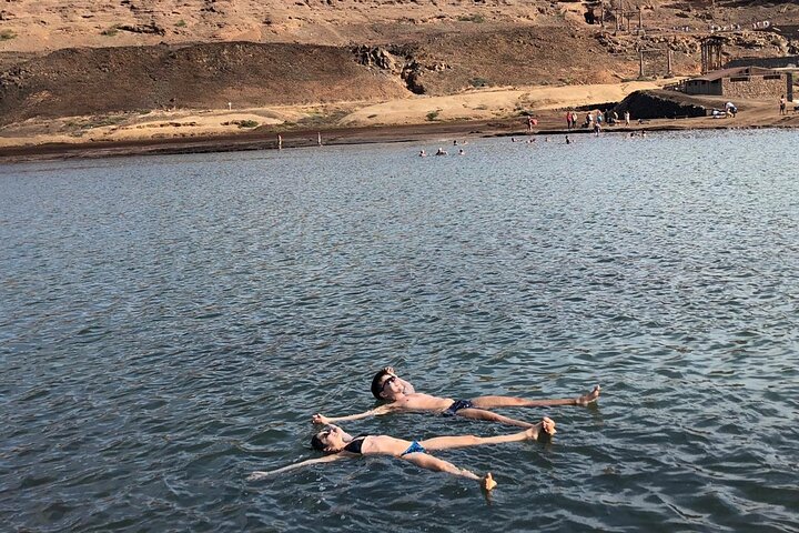 Sal Island Half-Day Pedra de Lume, Salt Lake & Shark Bay