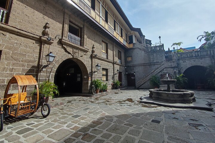 Spectacular Manila to Tagaytay: Full-Day Sightseeing Tour