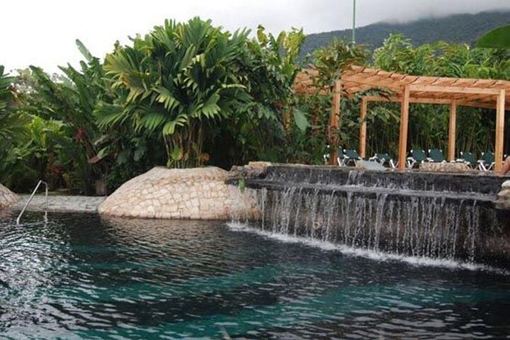 All Day Family Tour: Arenal Excursion with Hot Springs (PRIVATE)