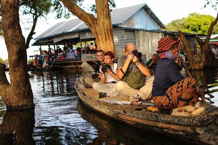 Kompong Phluk Floating Village Half-Day Tour ( Morning / Sunset )