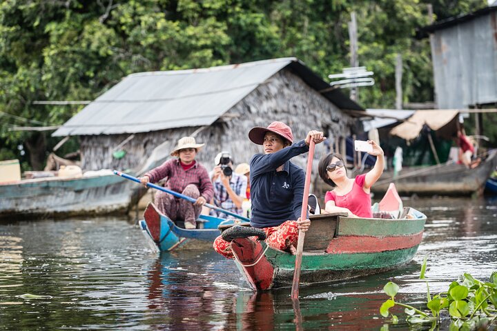 Kompong Phluk Floating Village Half-Day Tour ( Morning / Sunset )