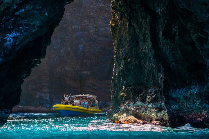 Kauai: Na Pali Coast Super Raft Snorkel Adventure