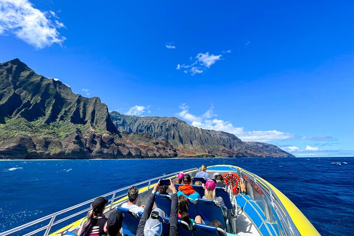 Kauai: Na Pali Coast Super Raft Snorkel Adventure