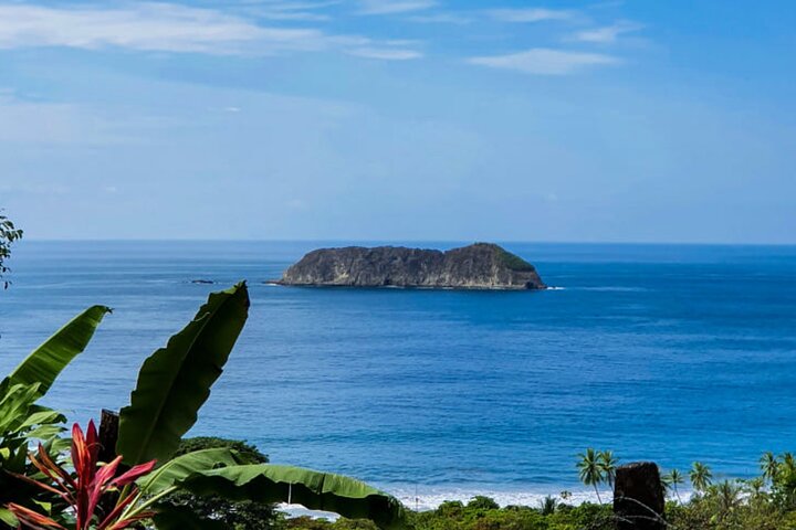 Manuel Antonio National Park from San José
