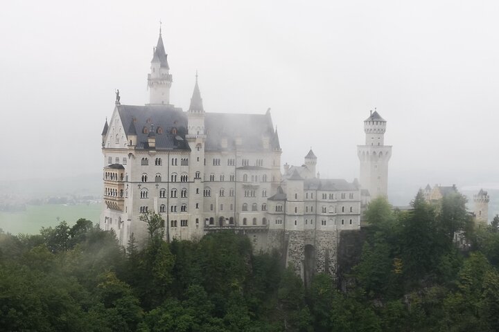 Munich: Neuschwanstein by Bus inc. Oberammergau OR Alpine Coaster