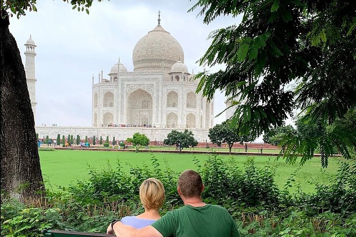 Taj Mahal and Agra Private Car Tour from Delhi with 5* Lunch