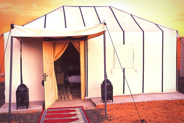 Luxury Camp in Merzouga Desert with Camel Trekking, Vehicule 4WD