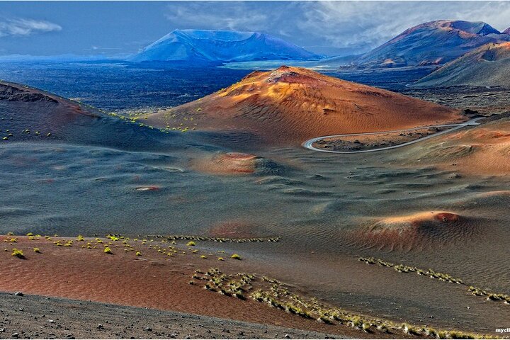 Tour to Timanfaya, Jameos del Agua, Cueva de los Verdes and viewpoint from the cliff