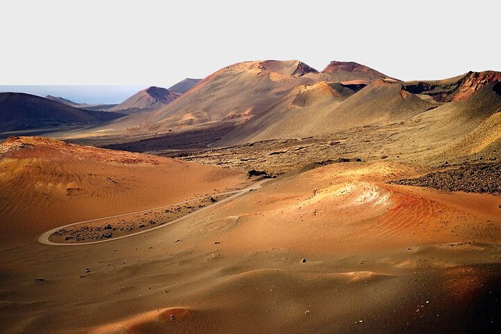 Tour to Timanfaya, Jameos del Agua, Cueva de los Verdes and viewpoint from the cliff