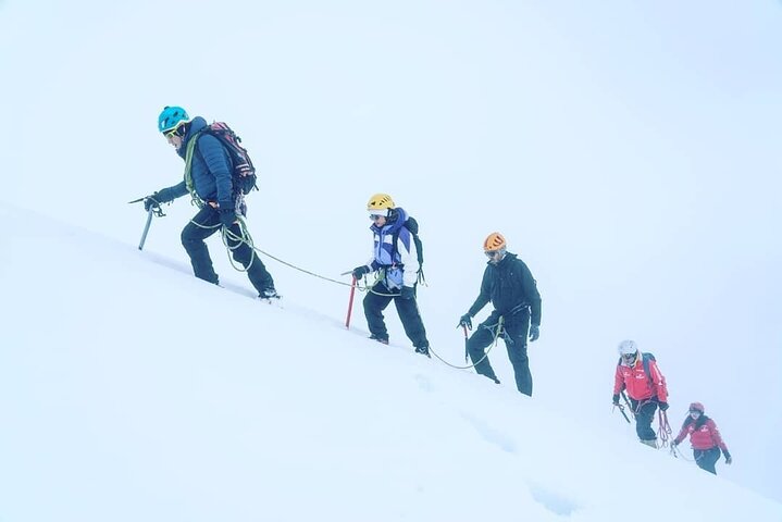Tour Climbing Nevado Mateo | Your First 5,150 m Summit | 12 Hours