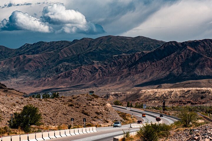 2-Days in Song Kul Lake as Nomad - horseback riding & Yurt stay