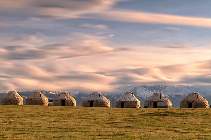 2-Days in Song Kul Lake as Nomad - horseback riding & Yurt stay