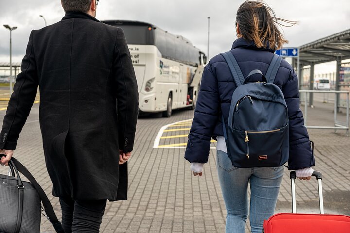 Airport Transfer: Keflavik Airport to Reykjavik Center in Iceland