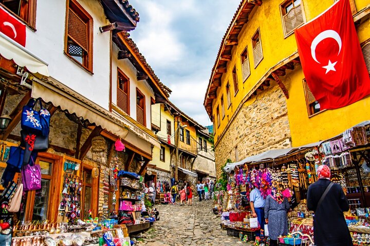 A Private Cultural Odyssey: Exploring the Heart of Busra