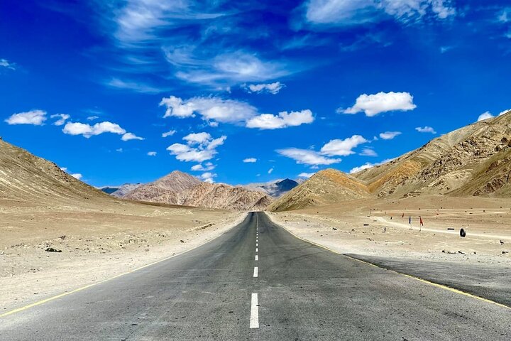 Pangong Delights: A Memorable Day Excursion from Leh