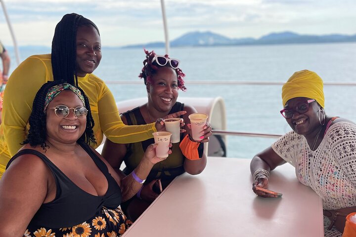 All Inclusive Taboga Island Catamaran Tour from Panama City