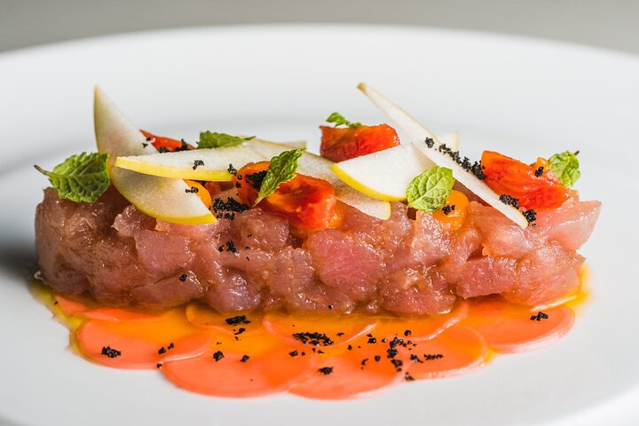 Korcula walking tour and dinner for Food Lovers